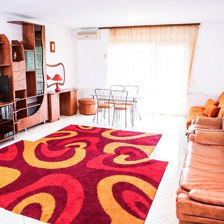 Club Onix Apartments Нептун Екстериор снимка