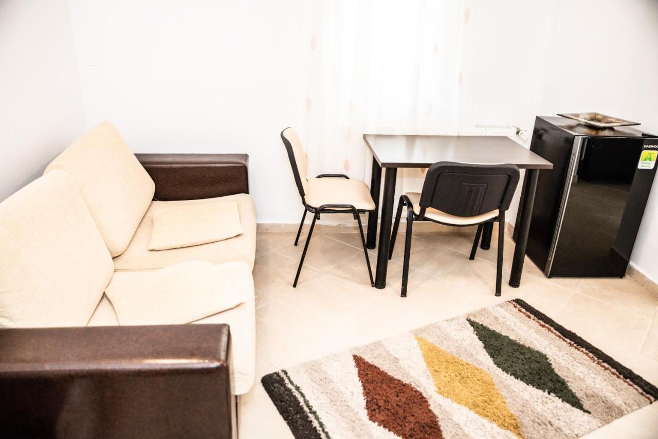 Club Onix Apartments Нептун Екстериор снимка