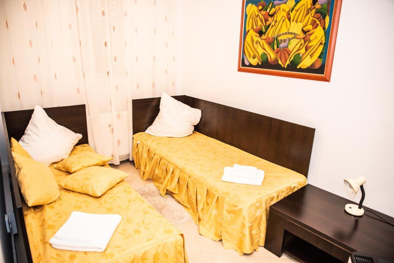 Club Onix Apartments Нептун Екстериор снимка
