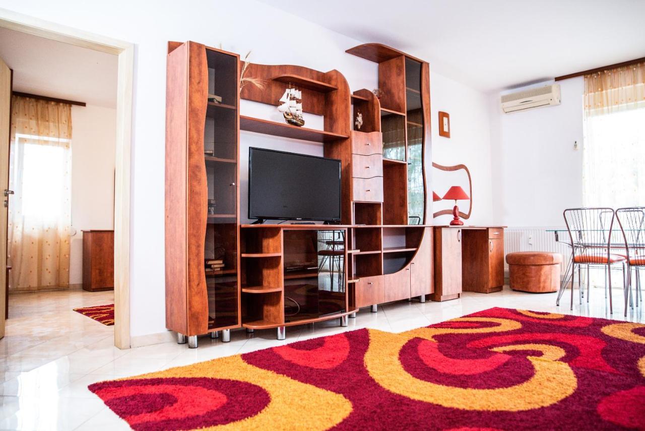 Club Onix Apartments Нептун Екстериор снимка