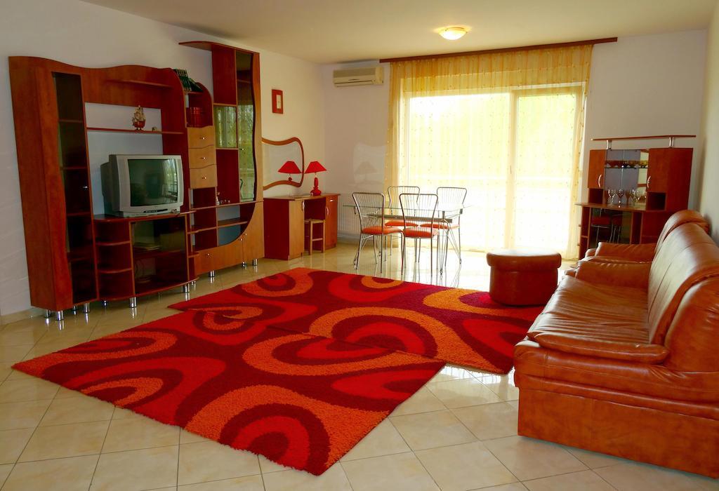 Club Onix Apartments Нептун Стая снимка