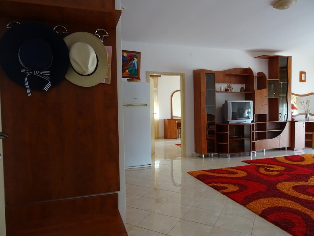Club Onix Apartments Нептун Екстериор снимка