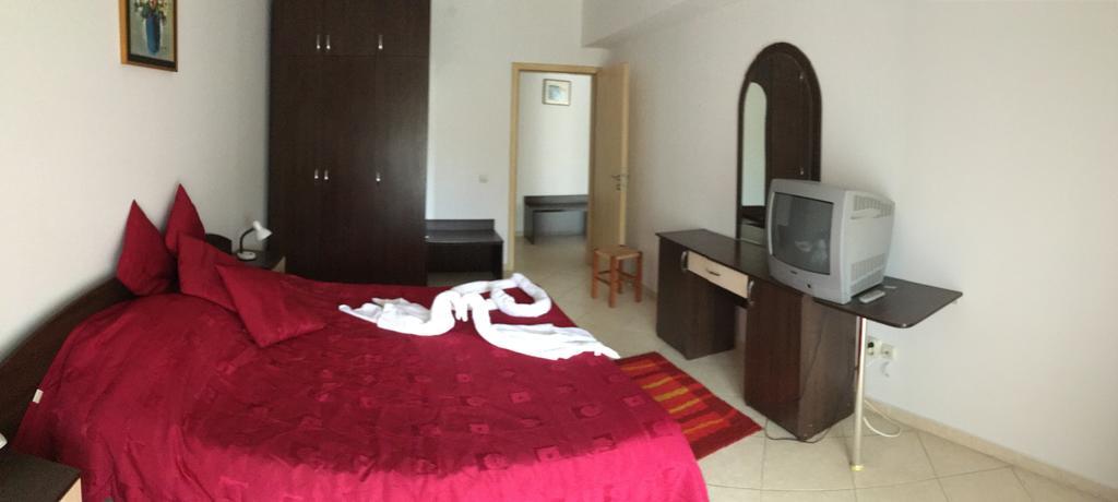 Club Onix Apartments Нептун Екстериор снимка