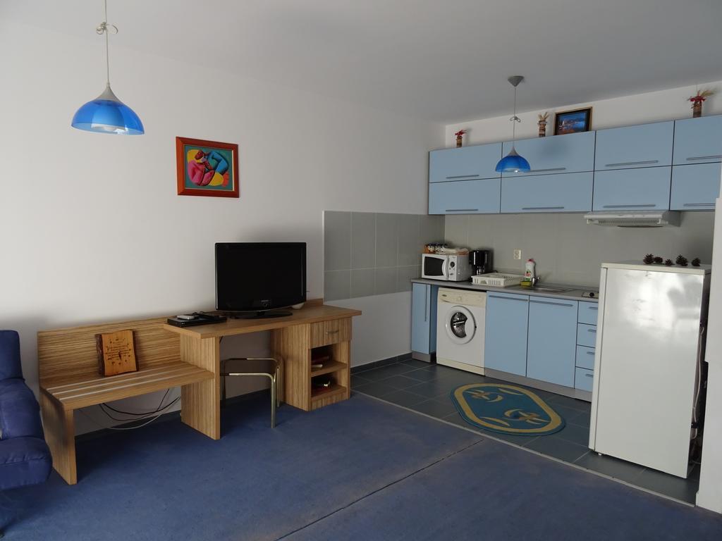 Club Onix Apartments Нептун Екстериор снимка